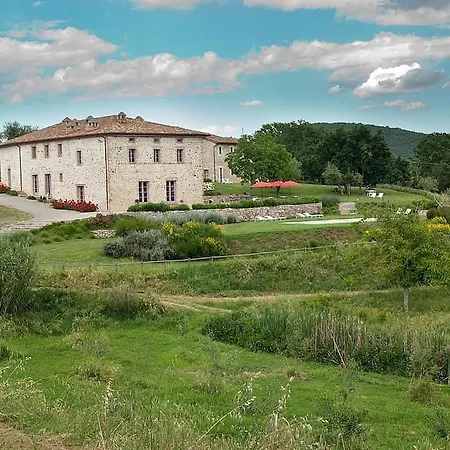 Fabro Scalo Sleeps 18 Pool Wifi *