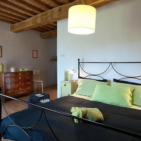 Fabro Scalo Sleeps 18 Pool Wifi