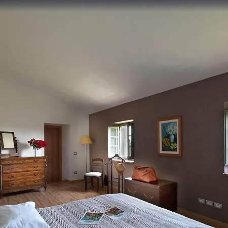 Fabro Scalo Sleeps 18 Pool Wifi Villa