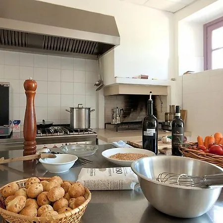Fabro Scalo Sleeps 18 Pool Wifi Villa Faiolo